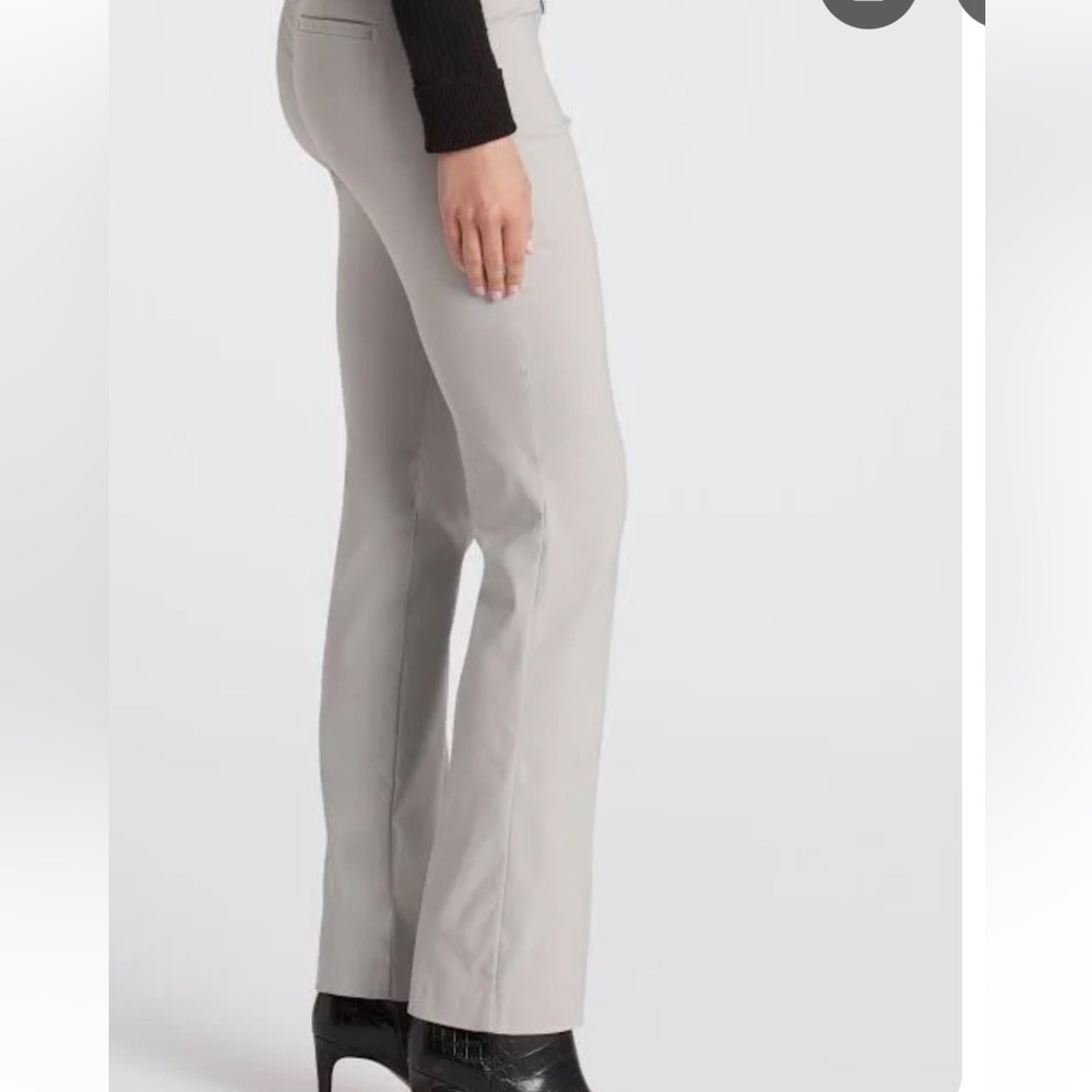 NWT VIOLETS & ROSES Pull On Bootcut Pant in Soft Gray